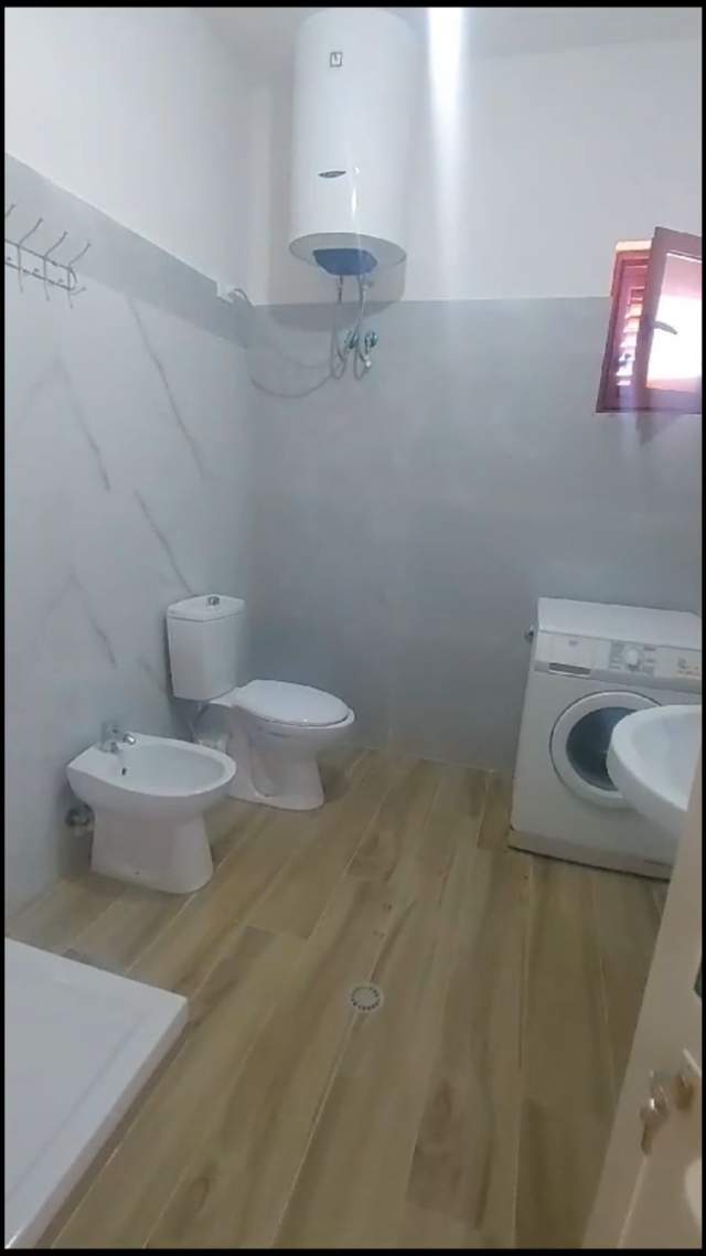 Tirane, jepet me qera shtepi 1+1+BLK Kati 3, 65 m² 30.000 Leke (prane Shinave)