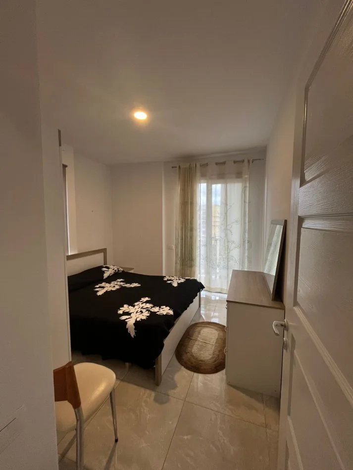 Tirane, jepet me qera apartament 1+1+Ballkon Kati 6, 57 m² 460 € (Fusha e Aviacionit)