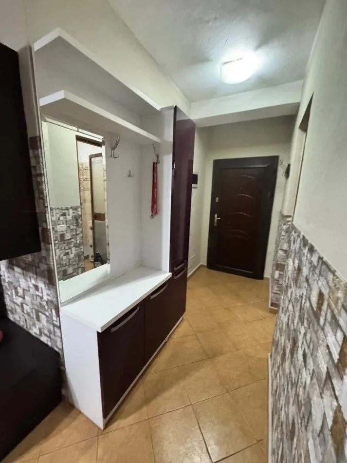 Tirane, jepet me qera apartament 2+1 Kati 8, 90 m² 450 € (Bulevardi Migjeni , Yzberisht)