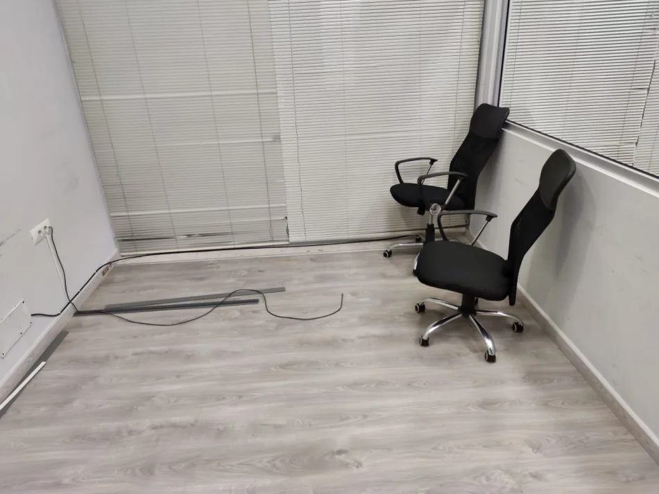 Tirane, shitet ambjent biznesi , Kati 1, 108 m² 324,000 € (Komuna e Parisit)