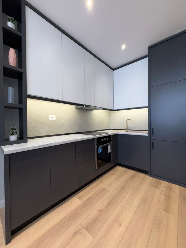 Tirane, shitet apartament 1+1 Kati 9, 57 m² 189.000 € (Myslym Shyri)
