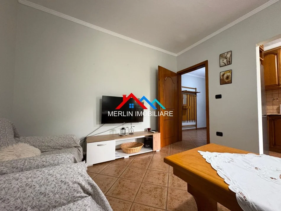 Tirane, jepet me qera apartament 1+1+Ballkon Kati 2, 70 m² 517 € (RRUGA PANDI DARDHA,LAPRAKE)