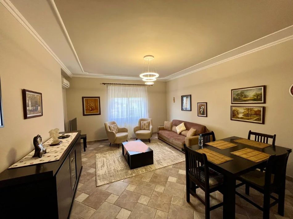 Tirane, jepet me qera apartament 1+1+Ballkon Kati 10, 70 m² 600 € (Shkolla e Baletit)