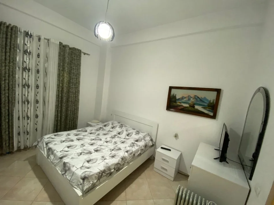 Tirane, shitet apartament 2+1+Ballkon Kati 1, 116 m² 145.000 € (Fresk)