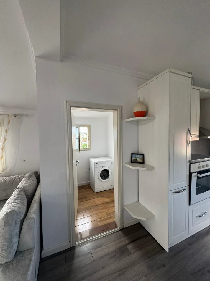 Tirane, jepet me qera apartament Kati 3, 90 m² 450 € (Rruga Pjeter Budi)