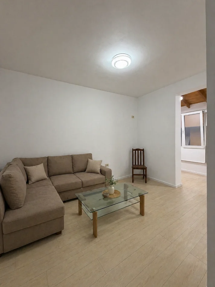 Tirane, jap me qera apartament 1+1+Aneks+Ballkon Kati 1, 500 € (Kodra e dielit 1)