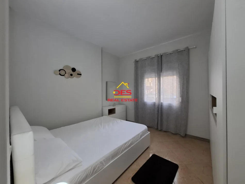 Vlore, jepet me qera apartament 1+1 Kati 0, 70 m² 300 € (Rruga gjergj Arianiti)