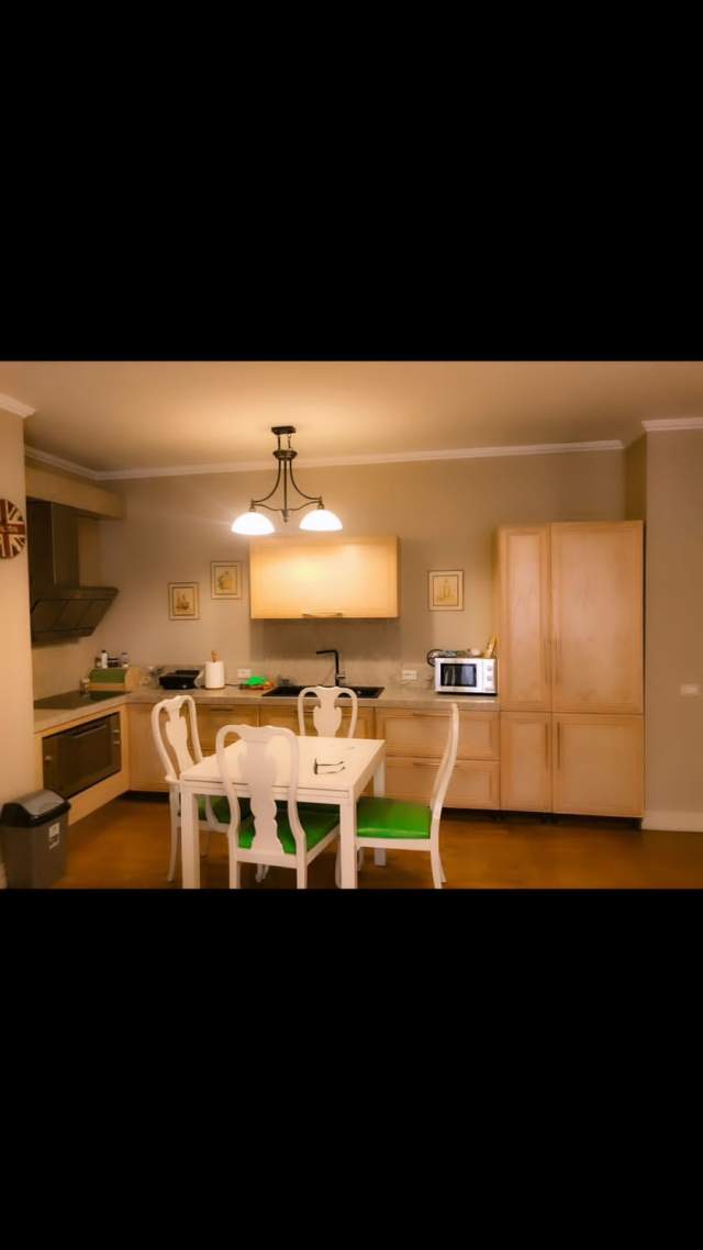 Tirane, jepet me qera apartament 2+1+BLK Kati 3, 110 m² 550 Euro (prane Pizzeri Pavaroti)