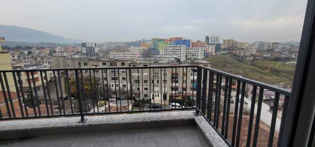 Tirane, jepet me qera apartament 2+1+BLK Kati 2, 95 m² 450 Euro (Rruga Ali Demi)