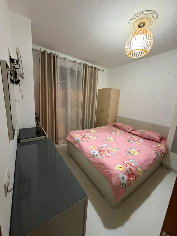 Tirane, jepet me qera apartament 1+1 Kati 3, 74 m² 500 € 