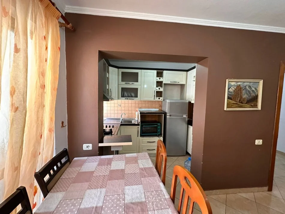 Tirane, jepet me qera apartament 2+1 Kati 3, 75 m² 450 € (Bukevardi zhan dark)