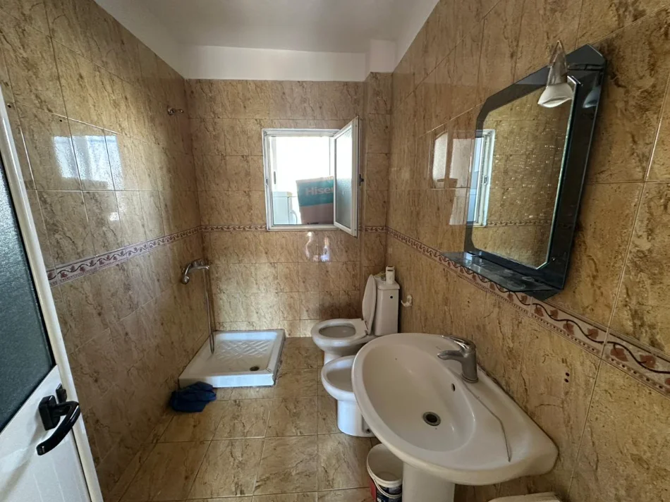 Tirane, shitet apartament 1+1 Kati 2, 58 m² 112.656 € (Rruga Irfan Tomin)