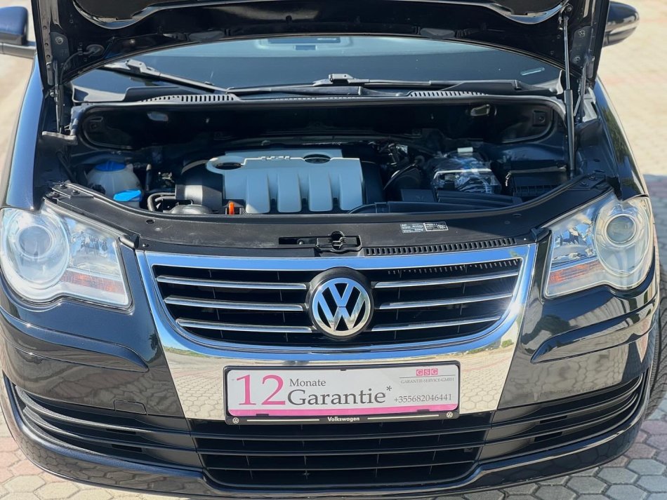 VW TOURAN 1.9 NAFTE 👉 2010 👈 kambio MANUALE - 7 VENDE 6.000 €