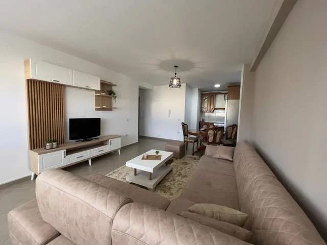 Tirane, ofert apartament 1+1 Kati 3, 80 m² 450 Euro (rruga e kavajes)