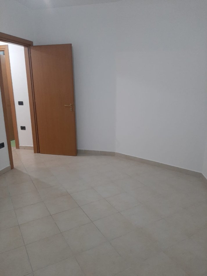 Shitet Apartament 1+1 NE ASTIR