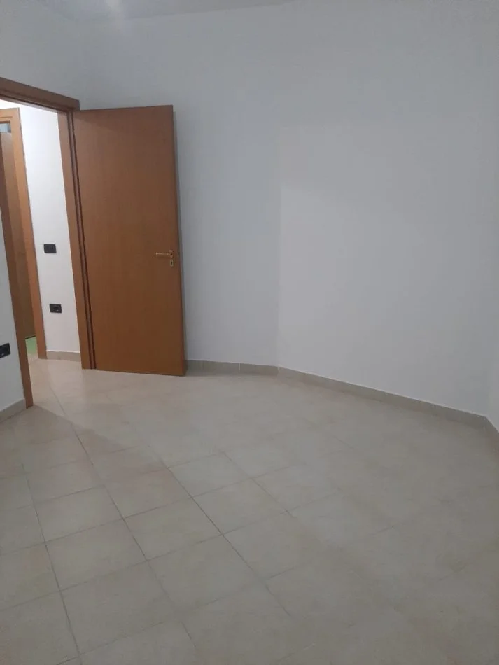 Shitet Apartament 1+1 NE ASTIR