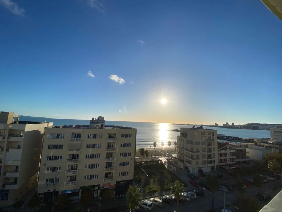 Durres, shitet apartament 3+1+Ballkon Kati 6, 126 m² 160.000 € (PAVARESIA PLAZH)