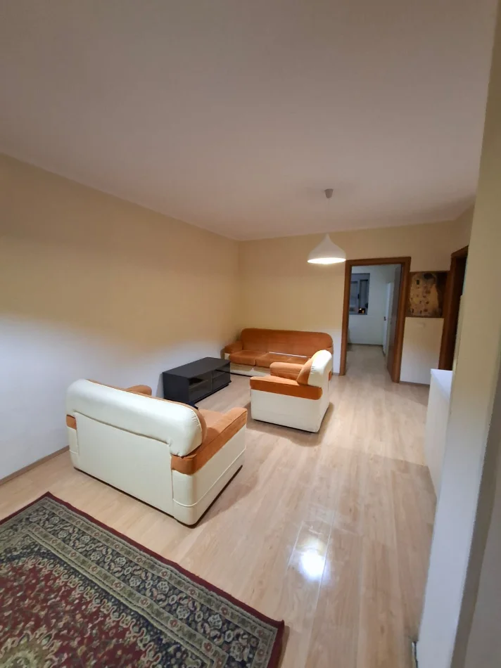 Tirane, shes apartament 2+1 Kati 5, 94 m² 140.000 € (unaza e re)