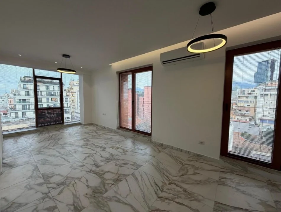 Tirane, shitet apartament 1+1 Kati 6, 68 m² 235.000 € (Rruga e Kavajes)
