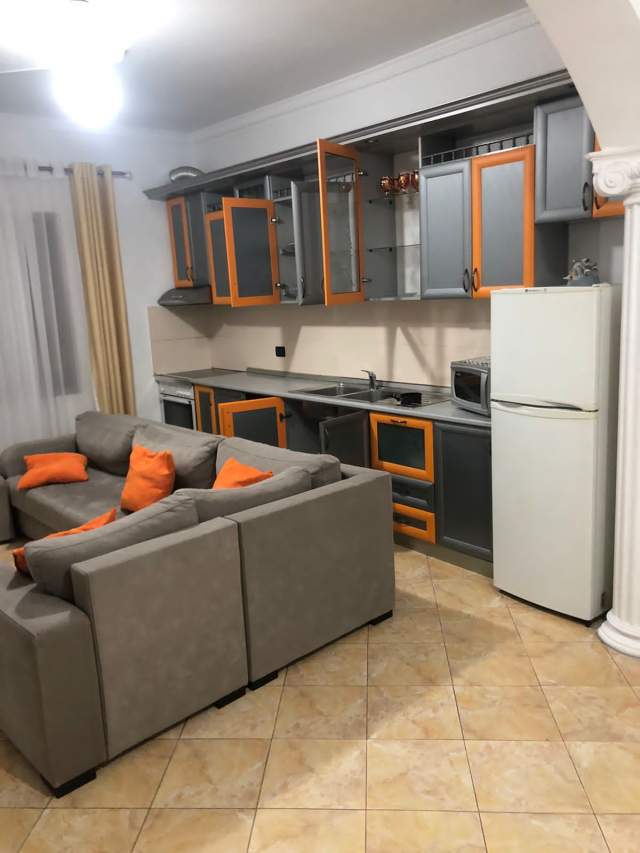 Tirane, jepet me qera apartament 2+1 Kati 3, 90 m² 40.000 Leke (rruga Jordan Misja)