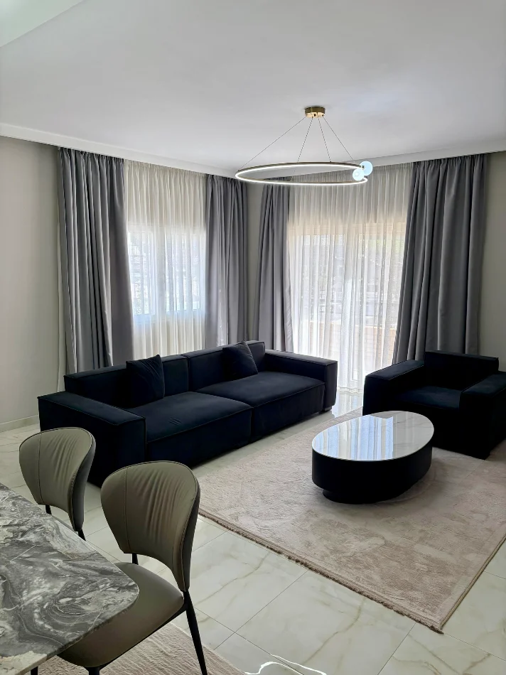 Tirane, jepet me qera apartament 2+1+Ballkon Kati 2, 135 m² 1.000 € (Rruga Panorama e Liqenit, Liqeni Farkës)