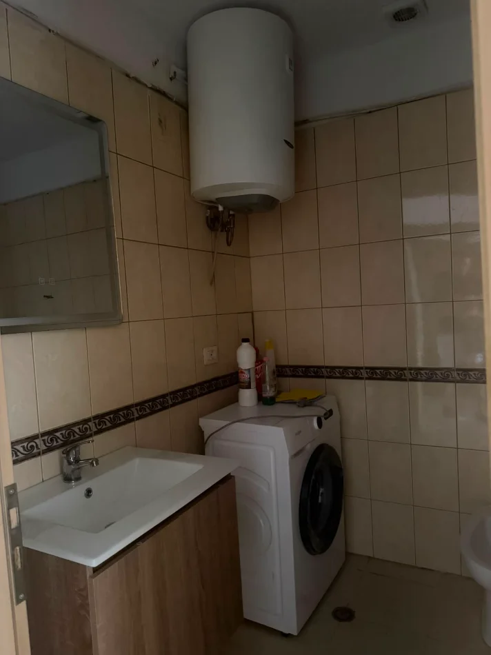 Tirane, shitet apartament 1+1+Ballkon Kati 9, 90 m² 123.500 € (Astir)