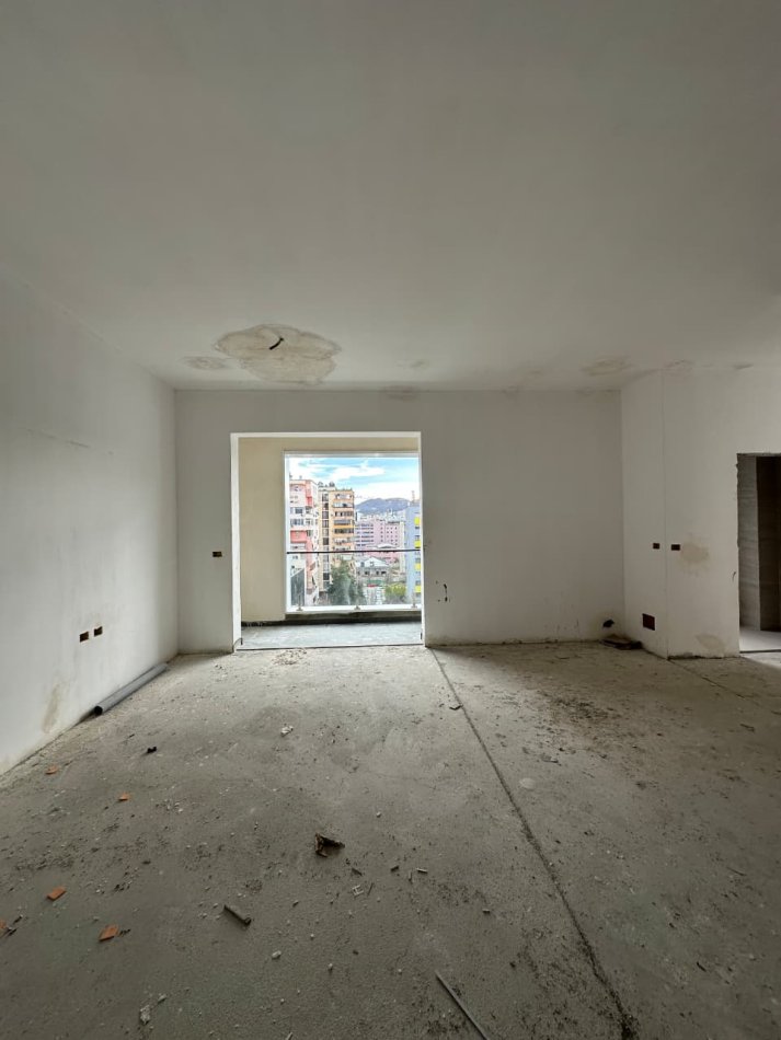 Tirane, shitet apartament 1+1 Kati 7, 70 m² 187.000 € (SQUARE 21)
