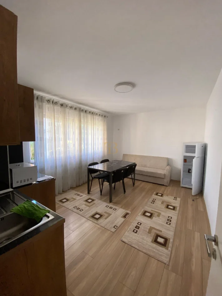 Jepet me qera apartament 2+1+Ballkon Kati 3, 74 m² (21 Dhjetori)