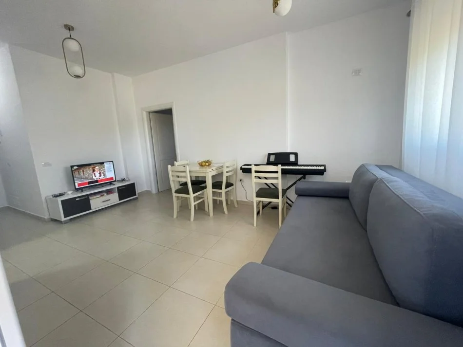 Gjiri Lalezit | Hamallaj, shitet apartament 1+1+Ballkon Kati 3, 53 m² 120.000 € (Gjiri Lalzit)