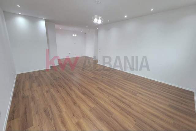 Tirane, jepet me qera apartament 2+1+A Kati 2, 130 m² 550 Euro (Teodor Keko)