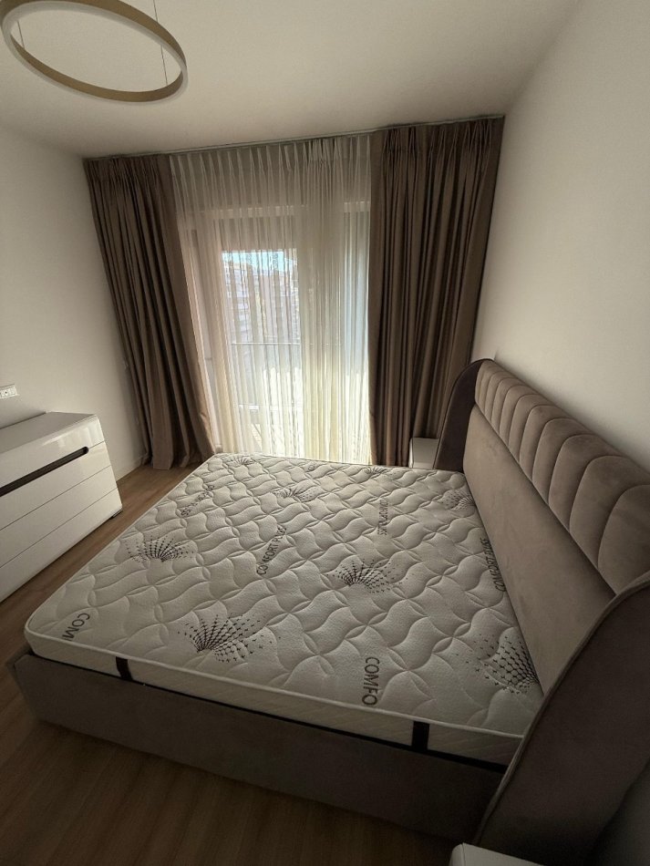 Tirane, jepet me qera apartament 2+1+Ballkon Kati 5, 125 m² 1.400 € (Parku Olimpik)