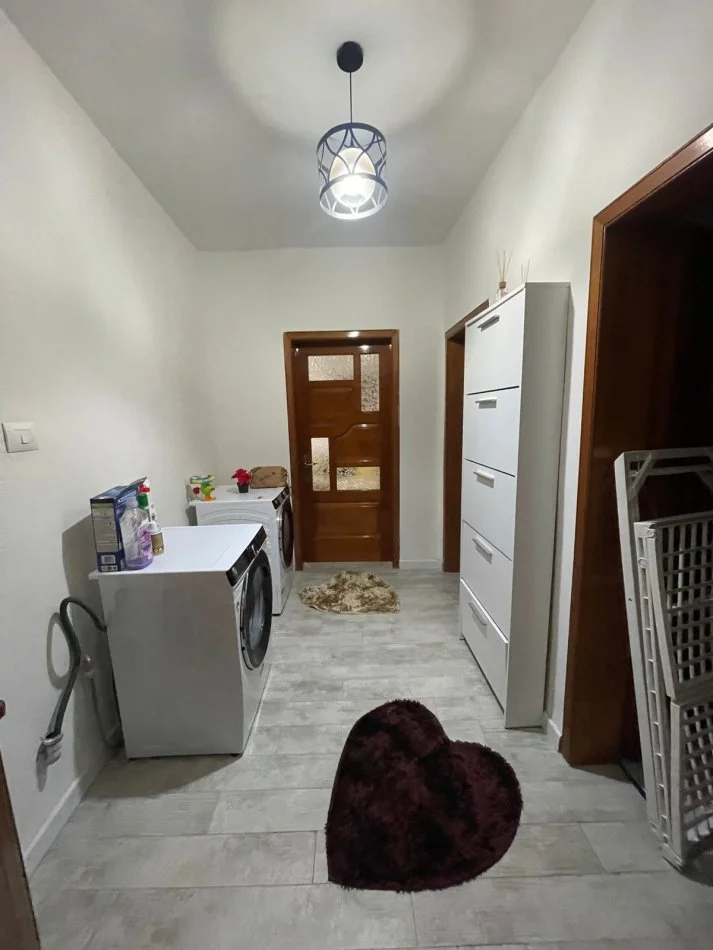 Durres, shitet apartament 2+1+Ballkon Kati 4, 78 m² 85.000 € (Markata Durres)