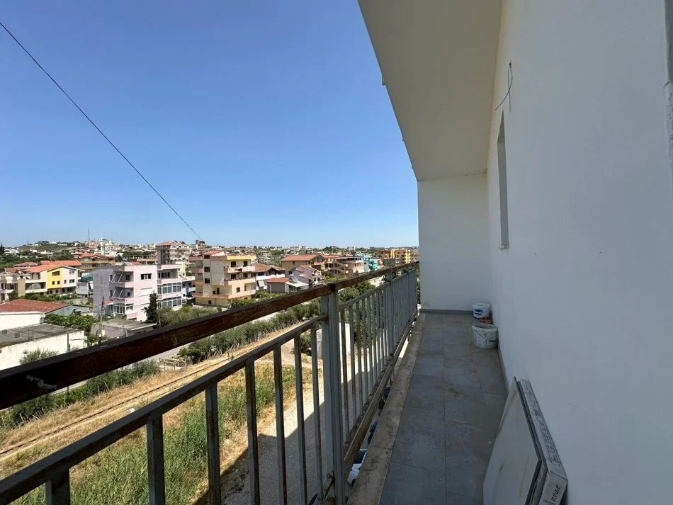 Durres, shitet apartament 1+1+Ballkon Kati 3, 79 m² 76.000 € 