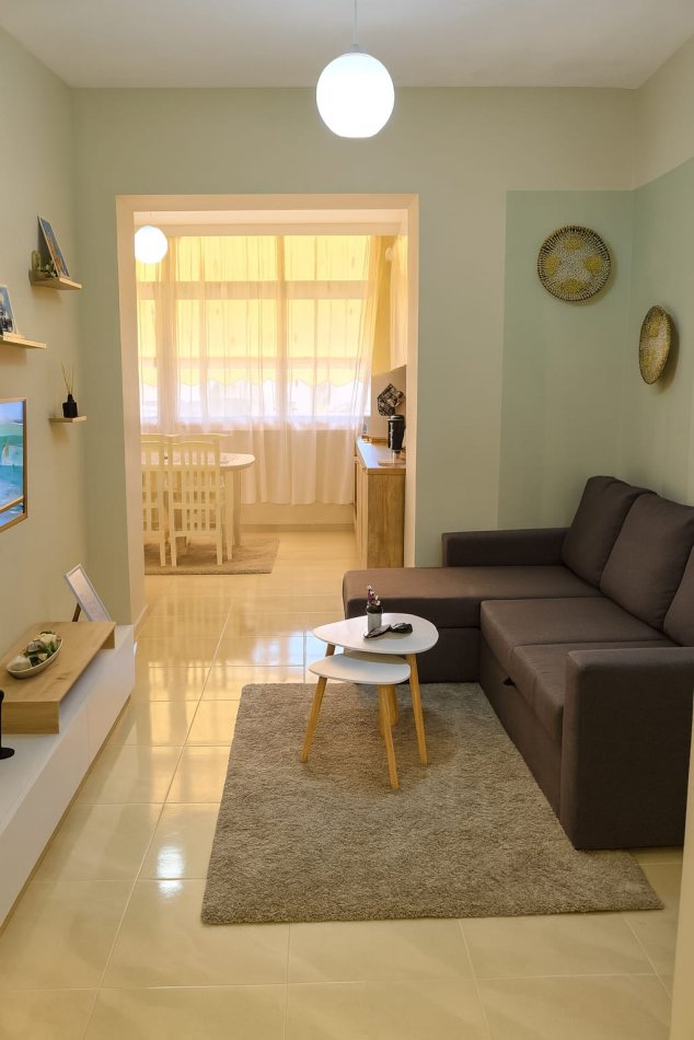 Tirane, jepet me qera apartament 1+1 Kati 2, 70 m² 650 € (Qender)