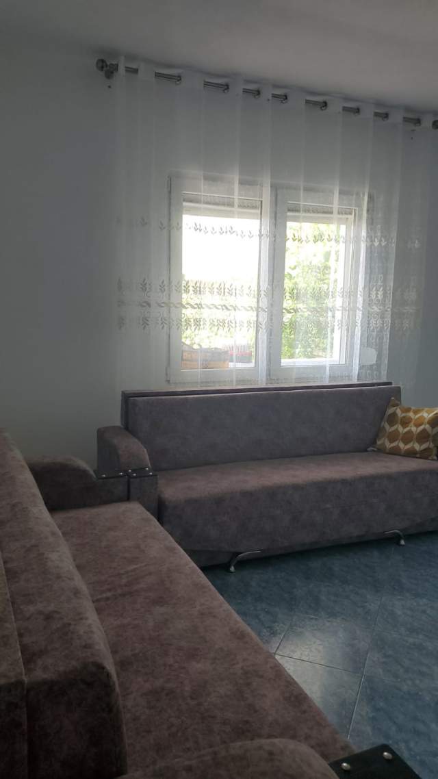 Tirane, jepet me qera apartament 2+1+A+BLK Kati 1, 100 m² 400 Euro (Shkolla bashkuar)