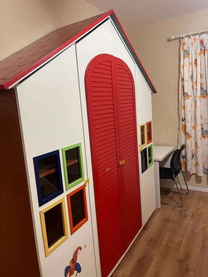 Tirane, jepet me qera apartament 2+1 Kati 1, 100 m² 550 € (Ferit xhajko)