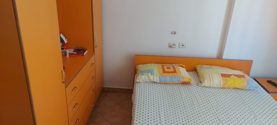 Radhime - Orikum, jap me qera garsonier 1+1+Ballkon Kati 5, 45 m² 