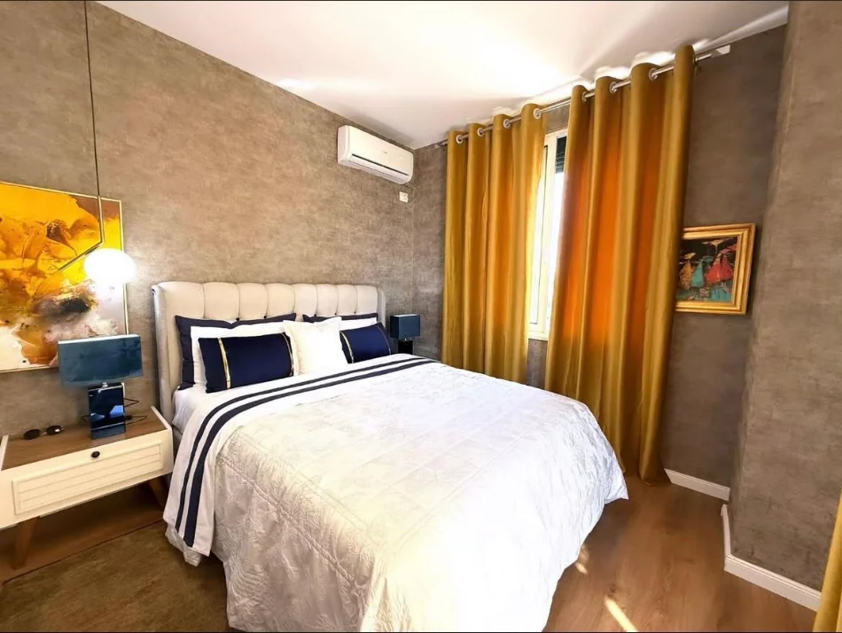 Tirane, jepet me qera apartament 1+1+Ballkon Kati 6, 77 m² 800 € (21 Dhjetori)