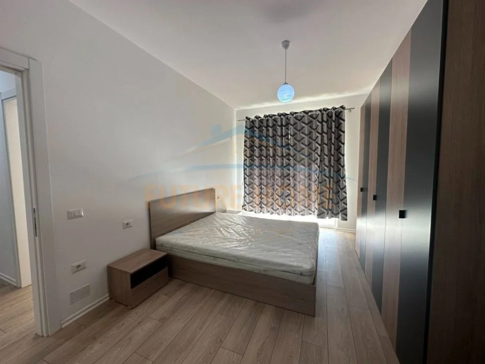 Tirane, jepet me qera apartament 2+1 Kati 9, 107 m² 600 € (UNAZA E RE ,Grand Galley LTE)