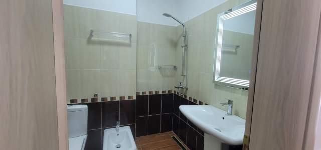 !!!DHENE!!!Durres, jepet me qera 2+1+BLK Kati 3, 113 m² 800 Euro (Vollga, Durres)