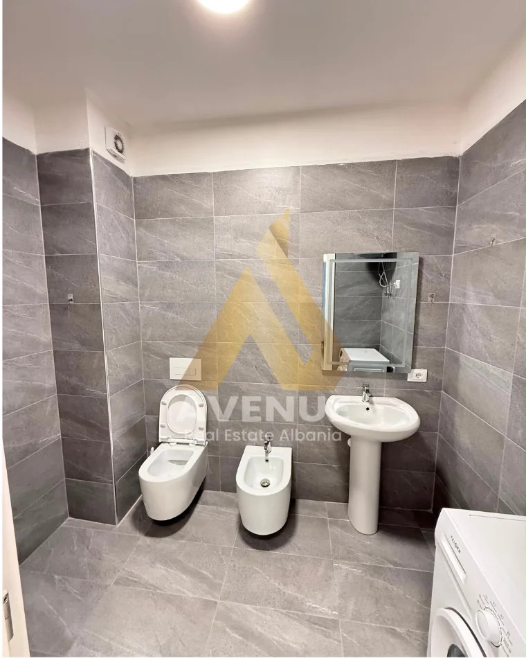 Tirane, jepet me qera apartament 1+1 Kati 9, 450 € (KOMPLEKSI JOLLA ASTIR)