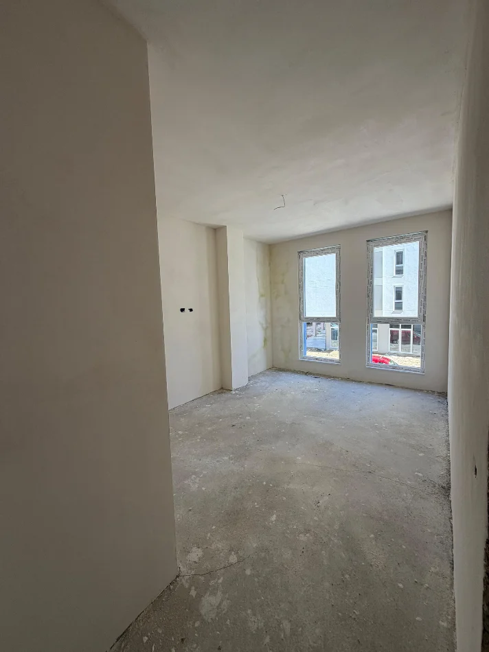Tirane, shitet apartament 2+1 Kati 2, 81 m² 100.000 € (Univers city)