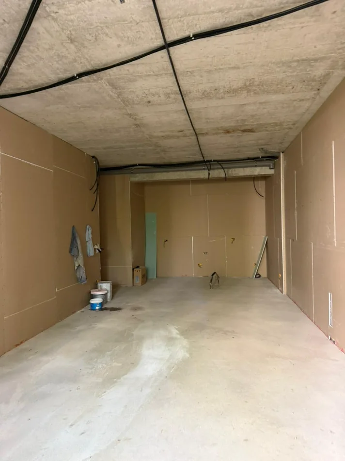 Tirane, shitet apartament 1+1 Kati 3, 67 m² 100.845 € (YZBERISHT)