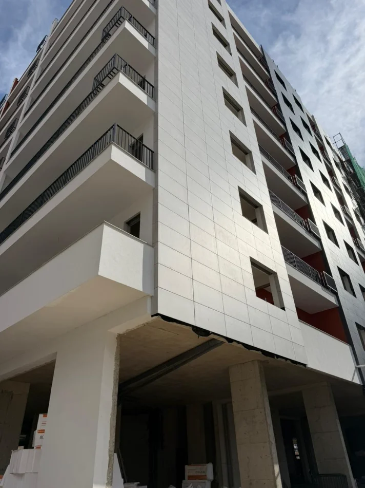 Tirane, shitet apartament 1+1 Kati 3, 71 m² 82.000 € (SPACE CITY)