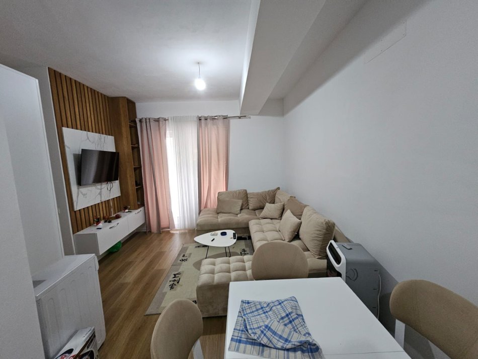 Tirane, shes apartament 2+1+Ballkon Kati 1, 73 m² 115.000 € (Rezidenca Kaimi)