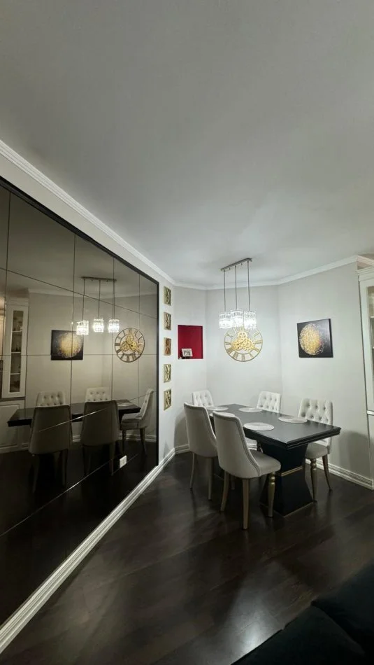 Tirane, jepet me qera apartament 2+1 Kati 8, 115 m² 900 € (Rruga “Asim Vokshi”)