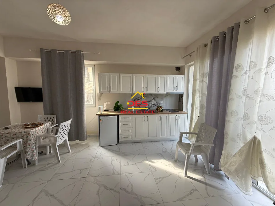 Vlore, jepet me qera apartament Kati 0, 45 m² 250 € (Rruga Dhimitër Konomi)