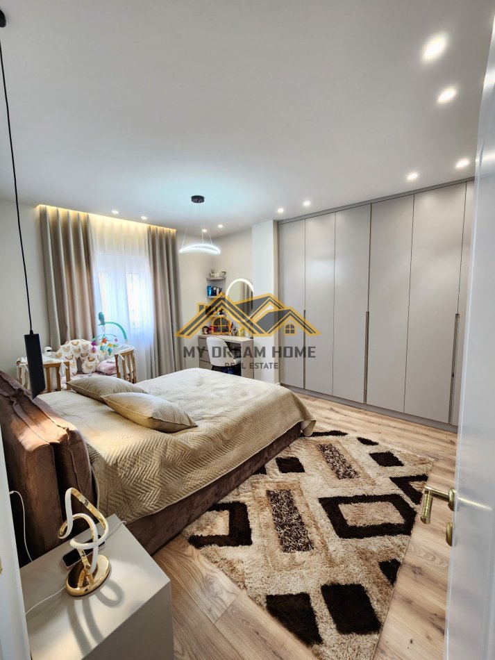 Durres, shitet apartament 2+1 Kati 6, 90 m² 130.000 € (PLAZH)