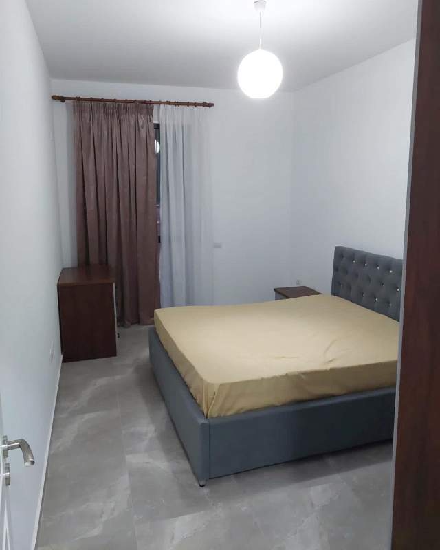 Tirane, jepet me qera apartament 1+1+BLK Kati 7, 64 m² 350 Euro (Rruga Kongresi i Manastirit)