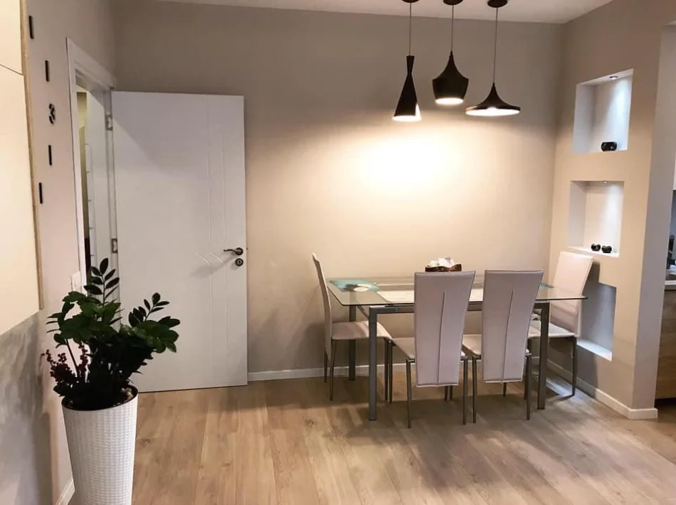 Tirane, jepet me qera apartament 2+1 Kati 3, 130 m² 800 € (Kodra e Diellit)